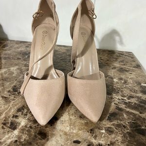 Dream pairs closed toe heels